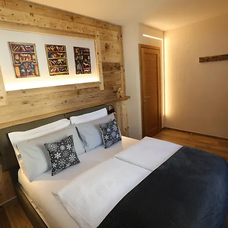 Apartment L'abri En - Parcheggio Privato A 100 Mt Ed Accesso Con Auto Nell'area Pedonale *