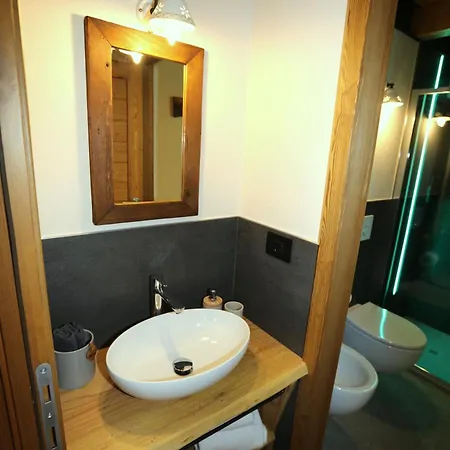 Apartment L'abri En - Parcheggio Privato A 100 Mt Ed Accesso Con Auto Nell'area Pedonale *