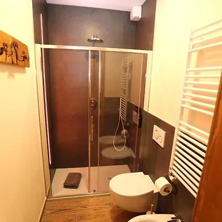 Apartment L'abri En - Parcheggio Privato A 100 Mt Ed Accesso Con Auto Nell'area Pedonale