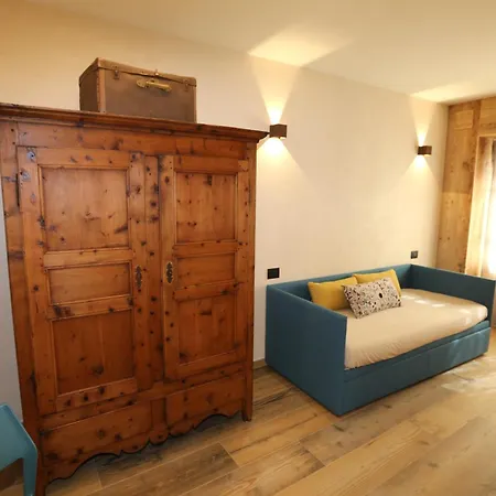 Apartment L'abri En - Parcheggio Privato A 100 Mt Ed Accesso Con Auto Nell'area Pedonale Aosta